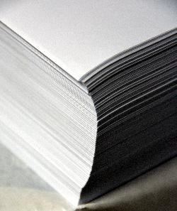 R�ckseitig trockengummiertes Papier - klebt durch Anfeuchten